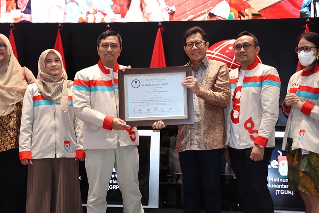 Manajemen TGUK ketika mencatatkan sahamnya di BEI Investor Singapura Mau Caplok 69,34 Persen Saham TGUK