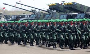 Ilustrasi parade militer. Dok. JPNN. Survei IPO, Presiden dan TNI Paling Dipercaya Publik, Terendah KPU-DPR