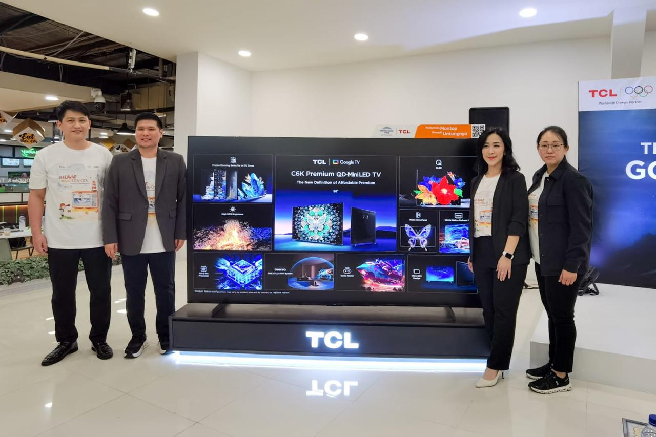 TCL mengumumkan peluncuran eksklusif televisi layar lebar terobosannya, seri 98 inci C6K dan 85 inci P89K, yang tersedia hanya di Electronic City di seluruh Indonesia. Dok. Ist. TCL Hadirkan TV Layar Besar 98 Inch Eksklusif di Electronic City