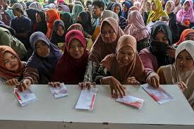 Pemerintah mulai menyalurkan bantuan sosial (bansos) periode Triwulan II/2025 mengacu kepada Data Tunggal Sosial Ekonomi Nasional (DTSEN). dok. Media Indonesia. Jamin Tepat Sasaran, Pemerintah Salurkan Bansos Mengacu Pada DTSEN