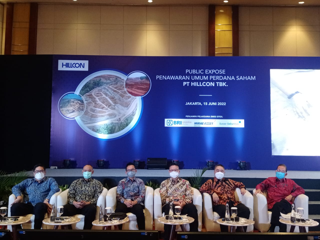 Manajemen HILL ketika menggelar paparan kinerja. Bos HILL Ungkap Pengendali Buang 8 Juta Saham Harga Atas