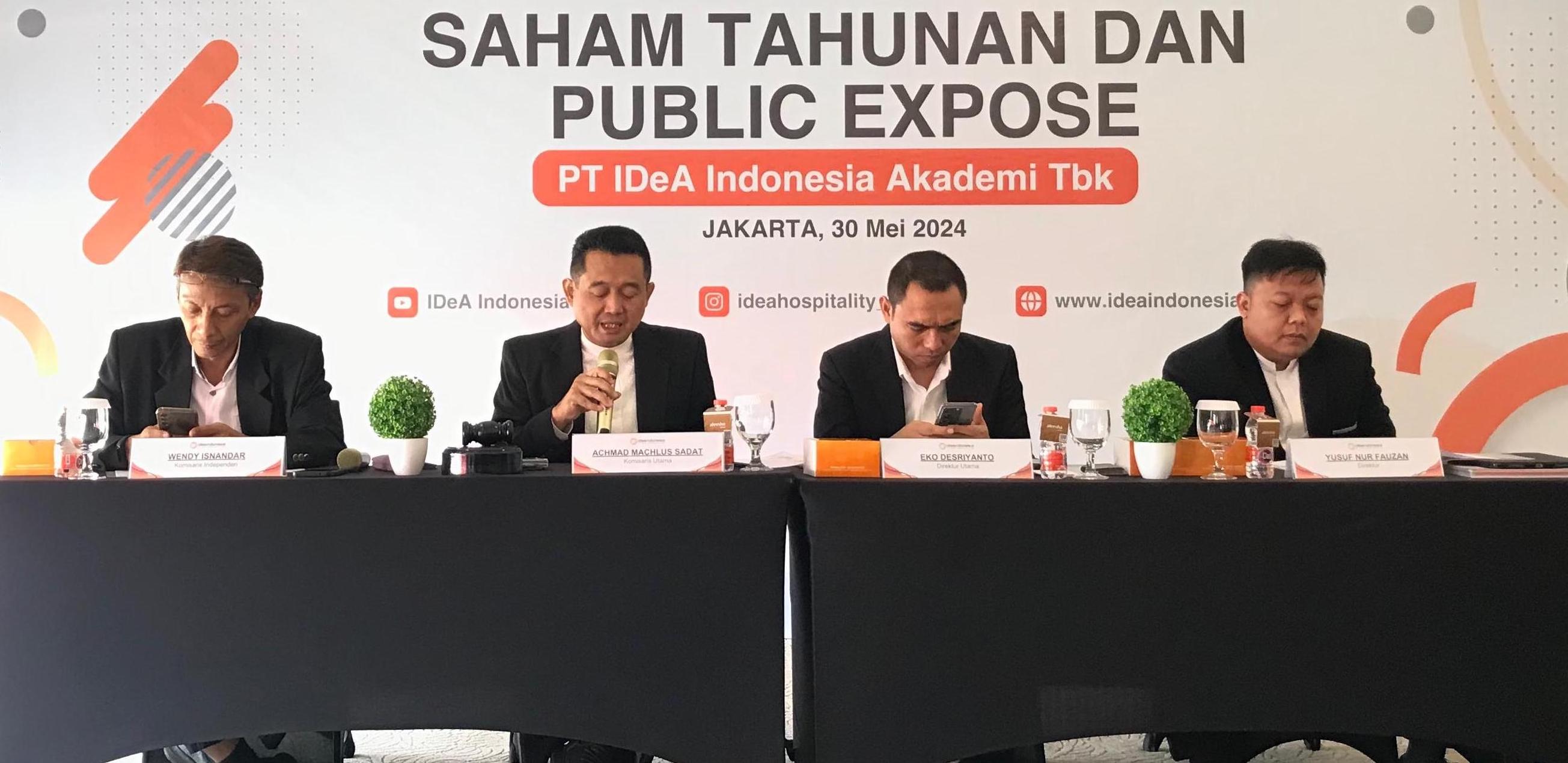 Manajemen IDEA ketika menggelar paparan kinerja. IDEA Tak Bagikan Dividen, Sahamnya di FCA Ambles