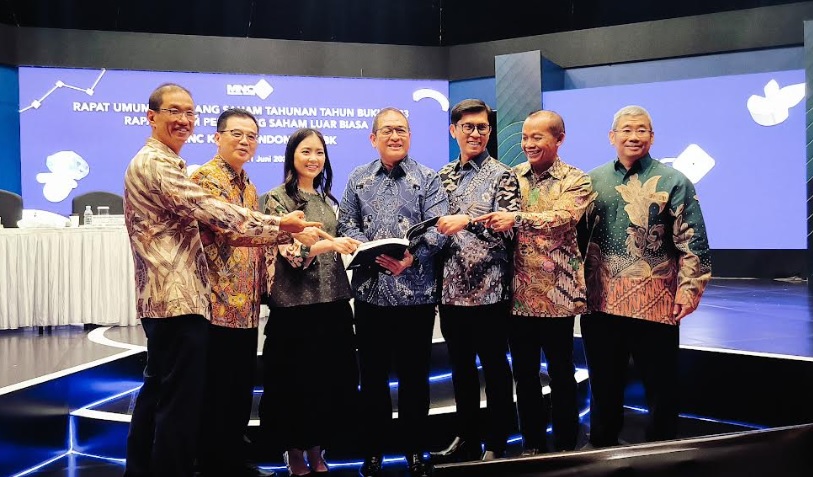 Pengurus MNC Kapital di sela-sela pelaksanaan RUPS Tahunan perseroan. FOTO - ISTIMEWA Emiten Hary Tanoe (BCAP) Jajakan Obligasi Rp55 M, Ini Tujuannya