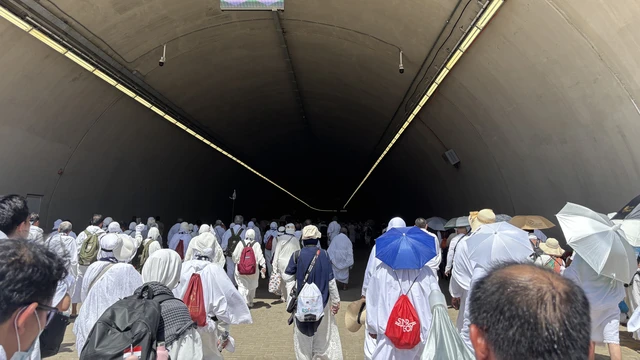 Suasana di terowongan Mina yang dilalui jemaah haji sebelum melempar jumrah, Jumat (6/6/2025). Foto: Moh Fajri/kumparan BP Haji Ungkap Indikasi Pungli Terhadap Jemaah Lansia