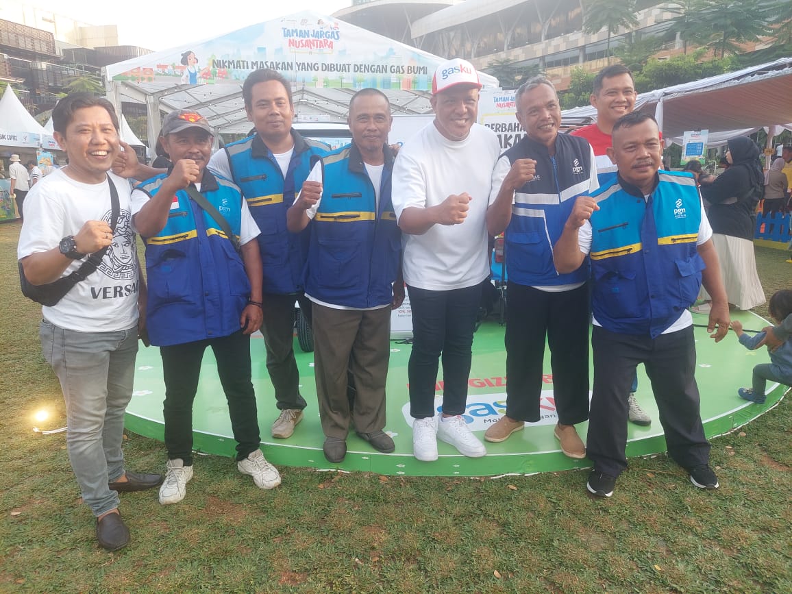 Anggota Komunitas Mobil Gas (Komogas) pada suta kesempatan. FOTO - ISTIMEWA Mitra Aplikator Layanan Transportasi Mulai Lirik BBG
