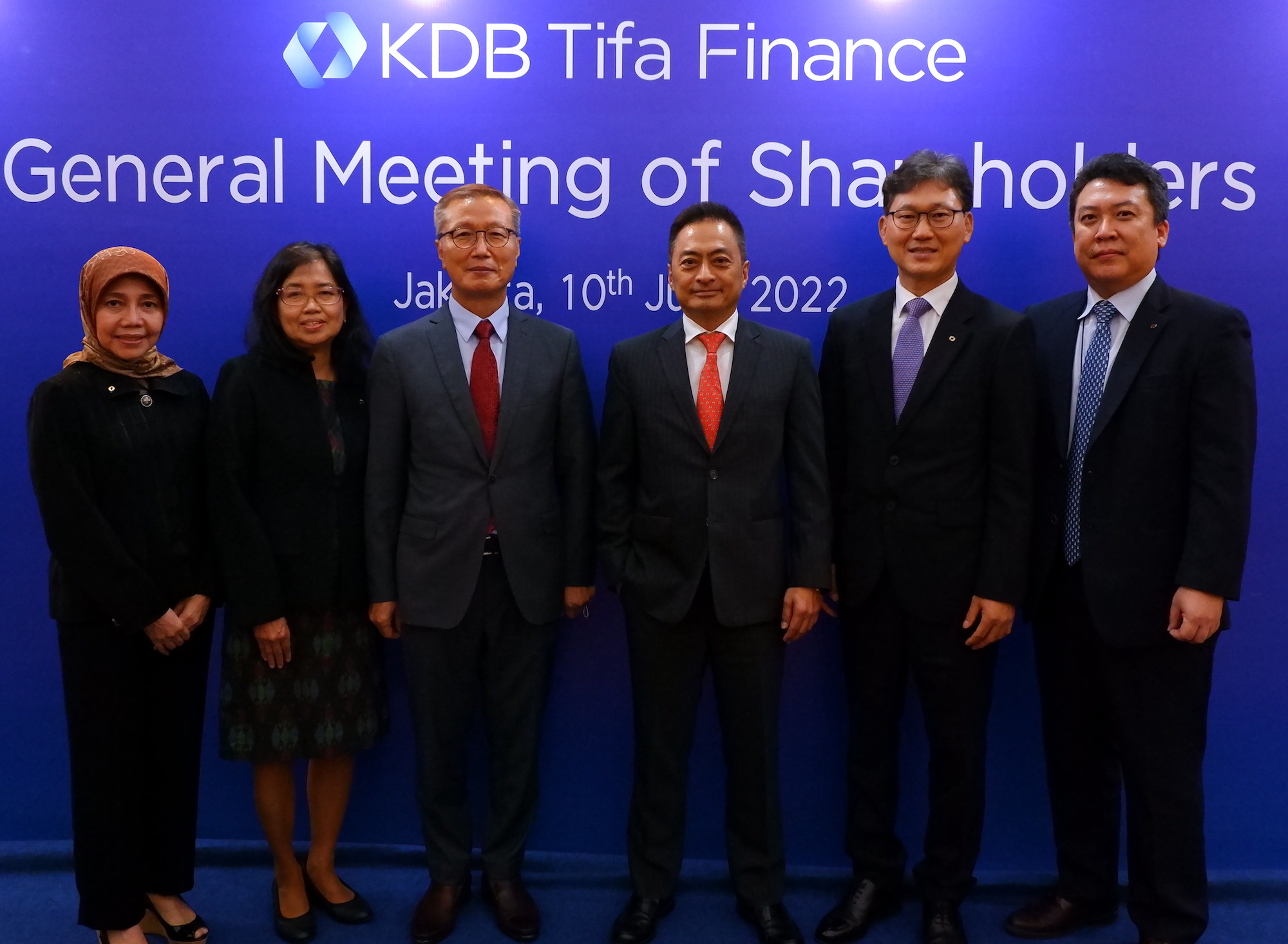 Pengurus KDB Tifa Finance usai melakukan public expose. FOTO - ISTIMEWA Periksa! Ini Jadwal Dividen KDB Finance (TIFA) Rp63,93 Miliar