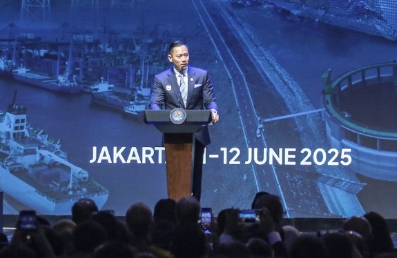 Menko Infrastruktur dan Pembangunan Kewilayahan Agus Harimurti Yudhoyono (AHY) ketika pidato pembukaannya pada International Conference on Infrastructure (ICI) 2025 yang digelar di Jakarta International Convention Center (JICC), Rabu (11/6/2025) Menko AHY Ungkap Lima Prioritas Utama Pembangunan Infrastruktur
