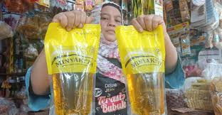 Ilustrasi produk MinyaKita di pasaran. Dok. RM.id. 90 Persen Wilayah RI Harga MinyaKita di Atas HET, Kemendag Apa Kabar?