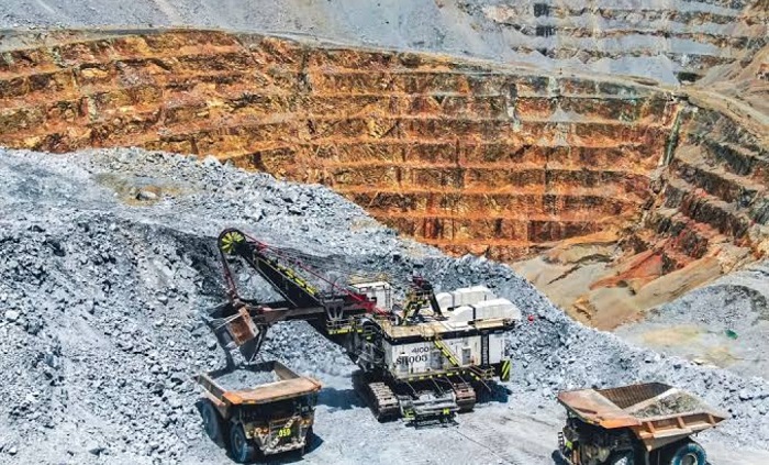 Harga Patokan Ekspor (HPE) komoditas konsentrat tembaga (Cu lebih dari 15 persen) pada periode pertama Juli 2025 ditetapkan sebesar USD 4.684,41 per Wet Metrik Ton (WMT). Pasokan Terbatas, HPE Konsentrat Tembaga Juli Naik Jadi USD4.684,41