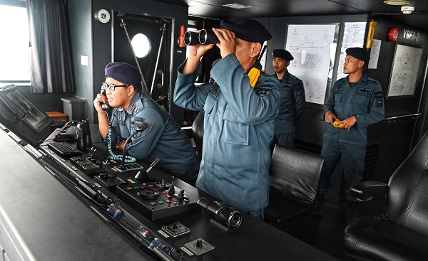 Pemerintah mengerahkan kekuatan penuh dari unsur laut, udara, dan darat, serta mengoptimalkan seluruh teknologi yang tersedia dalam meningkatkan upaya pencarian dan penyelamatan (SAR) terhadap korban tenggelamnya KMP Tunu Pratama Jaya yang belum ditemukan Kekuatan Penuh Dikerahkan untuk Temukan Korban KPM Tunu Pratama