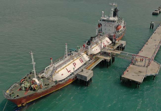 OPERASI - Terminal Liquefied Petroleum Gas (LPG) besutan Heksa Energi Mitraniaga, entitas perseroan untuk memasok produk energi Jawa Tengah. FOTO - ISTIMEWA Harga Fluktuatif, Menantu Megawati Buang 500 Juta Saham RAJA