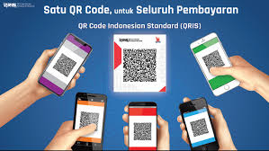 Ilustrasi penggunaan Quick Response Code Indonesian Standard (QRIS). Dok. Telkomsel. Transaksi QRIS Tumbuh 148,5 Persen, BI Catat Kenaikan Merchant