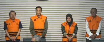 Komisi Pemberantasan Korupsi (KPK) menahan empat orang tersangka kasus pemerasan dalam pengurusan Rencana Penggunaan Tenaga Kerja Asing atau RPTKA di lingkungan Kementerian Ketenagakerjaan. Dok. Jawa Pos. Kasus Pemerasan Izin Kerja TKA, KPK Tahan Empat Tersangka