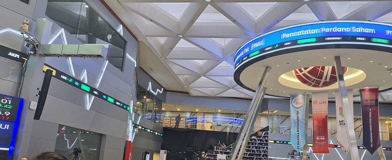 Lantai perdagangan saham di BEI. IHSG Menguat 0,34 Persen , Saham Ini Penopangnya
