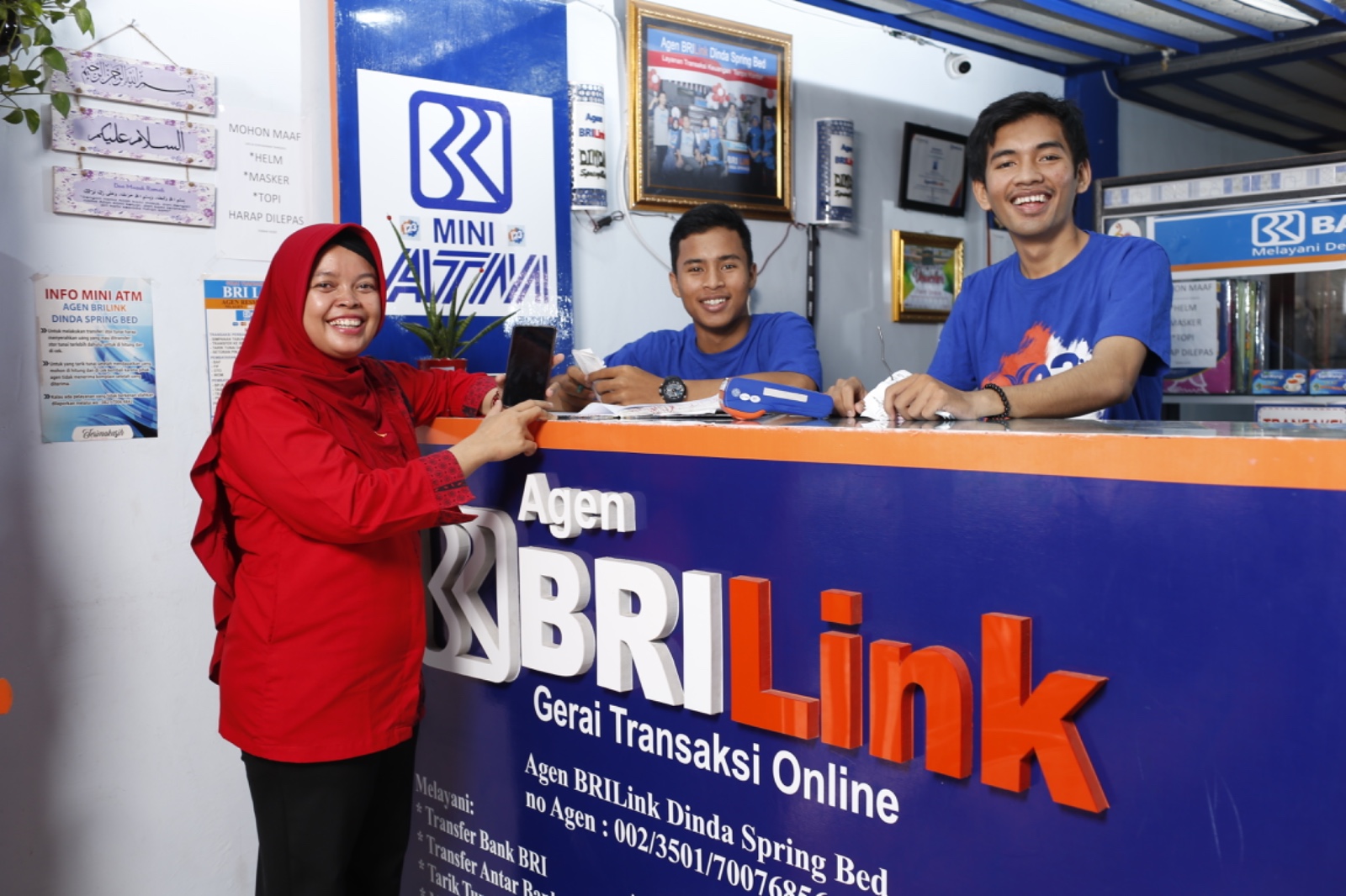 Sepanjang Januari-Juni 2025, masyarakat mencatatkan transaksi melalui AgenBRILink sebanyak 540 juta kali dengan total volume mencapai Rp843 triliun. Dok. BRI. AgenBRILink Bukukan Volume Transaksi Rp843 Triliun dari 1,22 Juta Agen