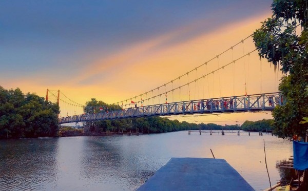 Pada tahun 2026, Kementerian PU mengalokasikan anggaran Rp630 miliar untuk membangun 63 jembatan gantung di berbagai wilayah Indonesia.(Foto: Dok) Rp630 Miliar Dialokasikan untuk Bangun 63 Jembatan Gantung di 2026