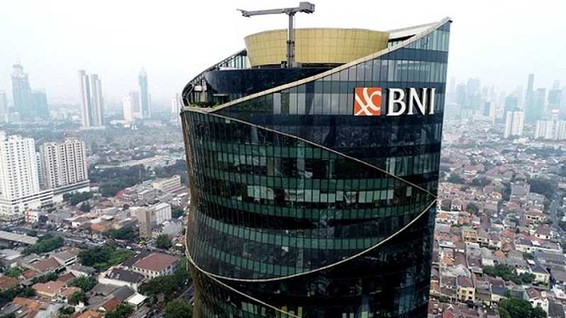Gedung Kantor Pusat BNI. BNI (BBNI) Tancap Gas! Likuiditas & Aset Jadi Kunci di Semester I