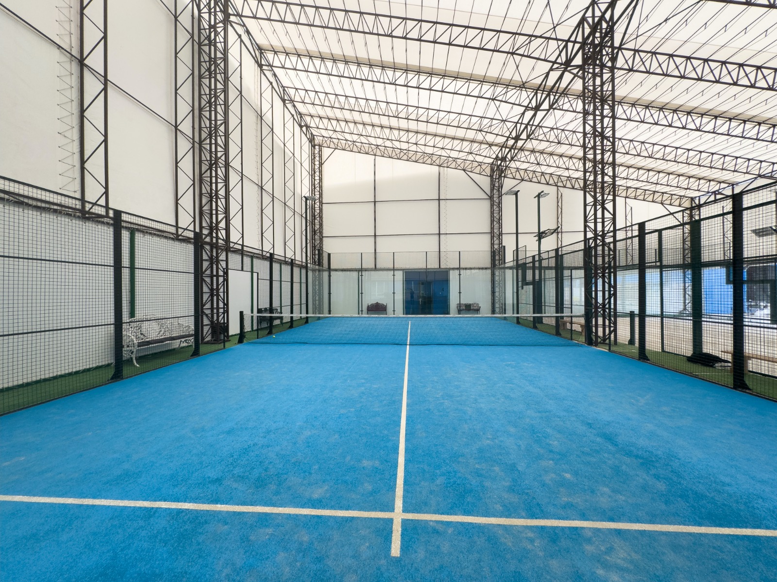 Ketika Tren Padel Membawa Peluang Usaha, Asuransi Diperlukan?