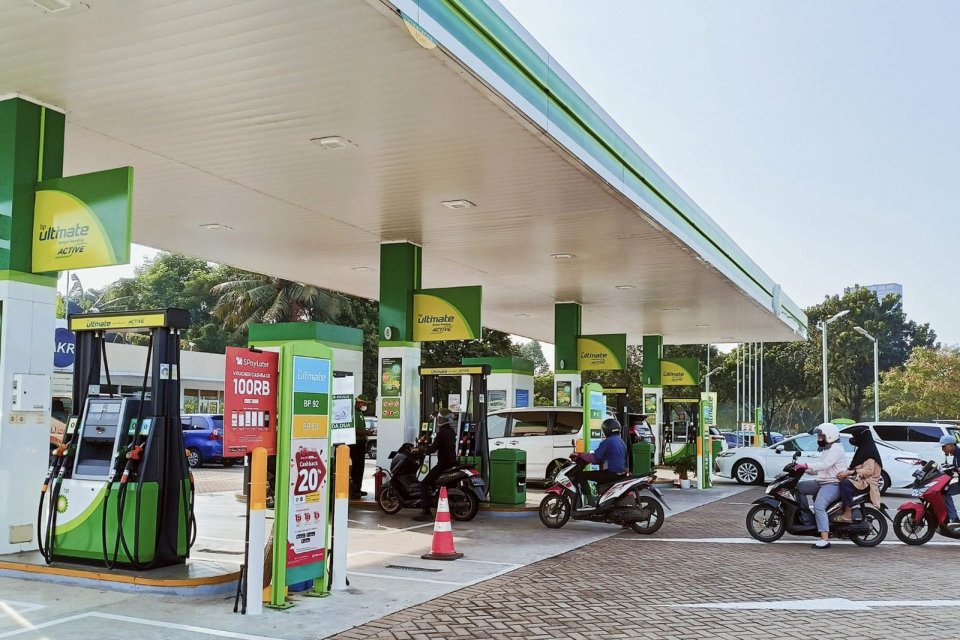 Laba dan Pendapatan Oke, Simak Detail Kinerja AKRA Semester I 2025