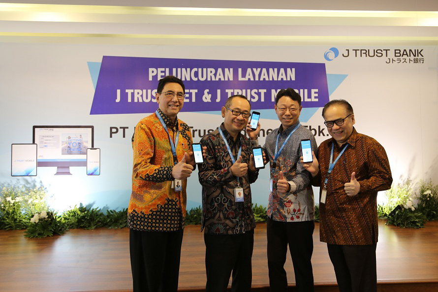 Pengurus Bank Trust usai peluncuran sebuah layanan. FOTO - ISTIMEWA Laba Naik 30 Persen, BCIC Paruh Pertama 2025 Defisit Rp12,2 Triliun