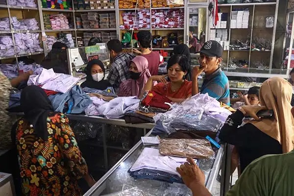 Realisasi inflasi inti pada Juli 2025 disumbang terutama oleh inflasi komoditas biaya pendidikan, dipengaruhi oleh faktor musiman dimulainya tahun ajaran baru Efek Tahun Ajaran Baru; Biaya Pendidikan Dongkrak Inflasi Juli