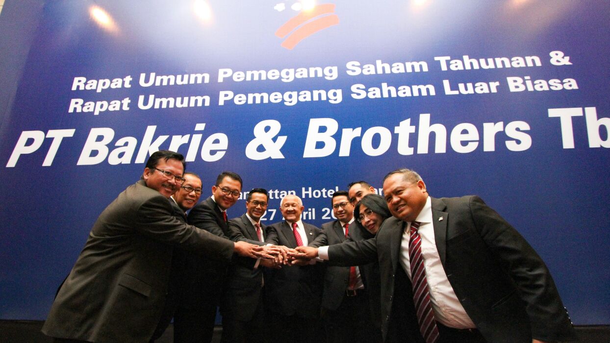 Pengurus Bakrie & Brothers usai melakukan RUPS Tahunan dan Luar Biasa pada suatu kesempatan. FOTO - ISTIMEWA Semester I 2025, Laba Grup Bakrie (BNBR) Anjlok 60 Persen