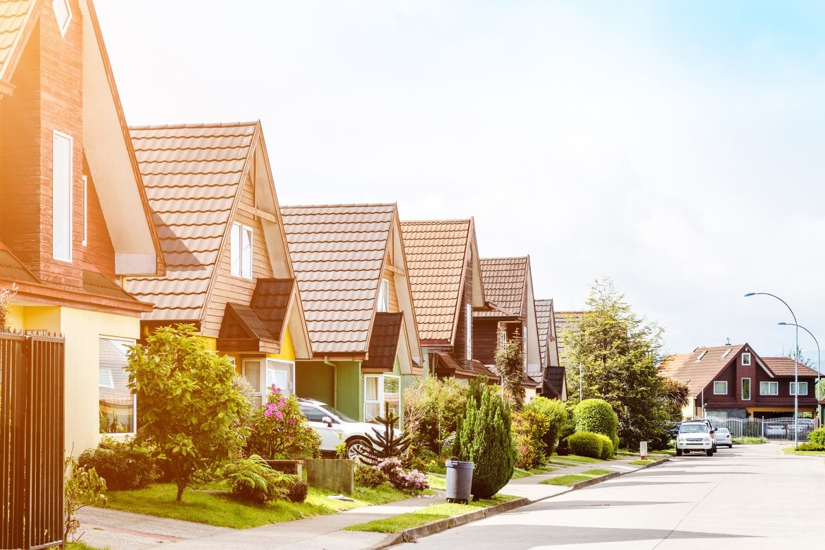 Hasil Survei Harga Properti Residensial (SHPR) Bank Indonesia mengindikasikan harga properti residensial di pasar primer pada triwulan II 2025 tumbuh terbatas. Harga Properti Residensial Triwulan II Tumbuh 0,90 Persen