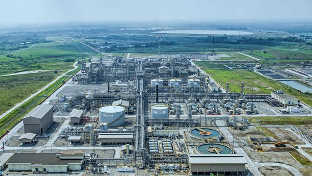 salah satu Kilang energi gas milik RAJA. Emiten Suami Puan (RAJA) Sebut Akuisisi LNG Rampung Kuartal III