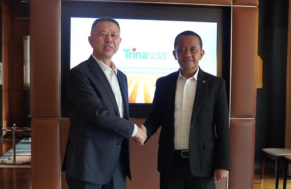 Realisasikan PLTS 100 GW, Bahlil Dekati Produsen Solar PV China