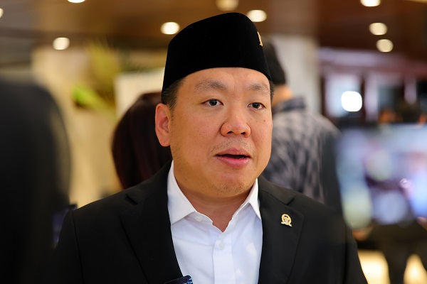 Imbangi Anggaran Kesehatan Rp244T, Tenaga Medis Perlu Ditambah