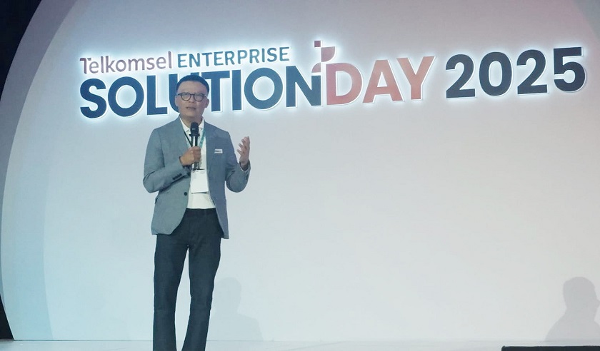 Direktur Utama Telkom Indonesia Dian Siswarini dan Direktur Utama Telkom Indonesia Dian Siswarini (Foto: Endang Muchtar) Telkomsel Gelar Solution Day 2025 Usung Inovasi AI dan 5G