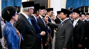 Presiden Prabowo Subianto melantik delapan Dubes, di Istana Negara Jakarta, Senin (25/8/2025). Dok. Presiden RI. Presiden Lantik 8 Dubes di Istana, Dwisuryo Indroyono Soesilo Untuk AS