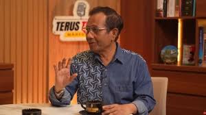 Prof. Mahfud MD. Dok. Suara. Mahfud Ngaku Dengar Gaji Anggota DPR Capai Miliaran Sebulan