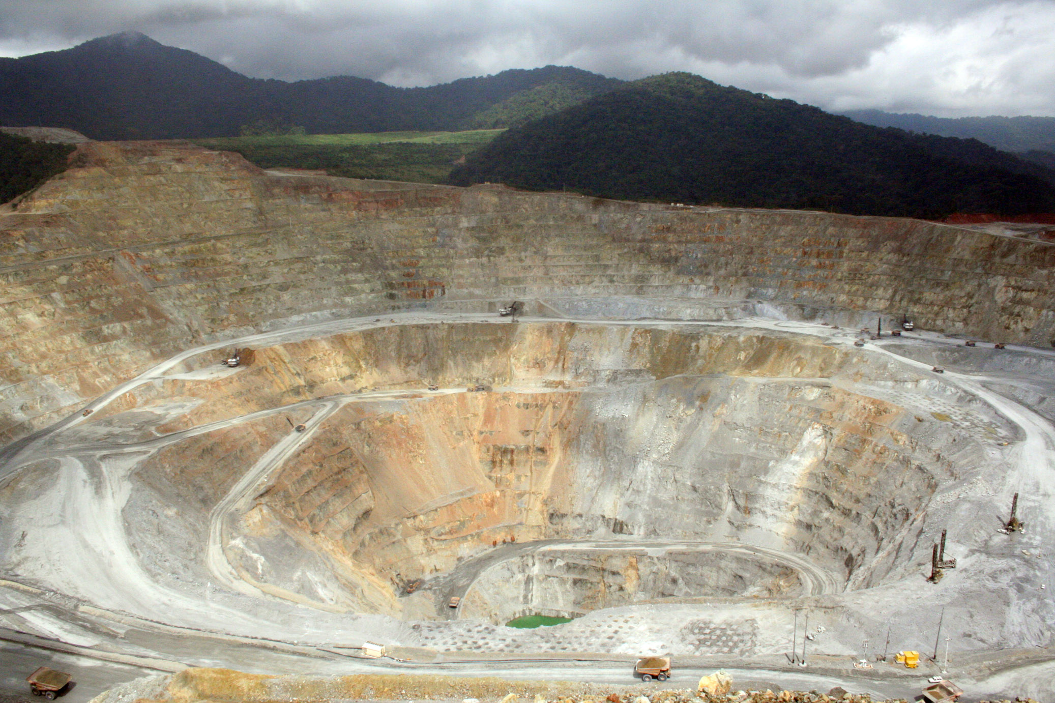 MENGANGA - Lokasi galian pertambangan Amman Mineral Internasional. FOTO - ISTIMEWA Lepas Ratusan Juta Lembar, Pentolan AMMN Dulang Rp2,28 Triliun