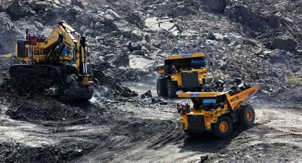 Kegiatan usaha di tambng batu bara milik BUMI. Saham Grup Bakrie (BUMI) Kembali Diborong Rp10,1 Miliar