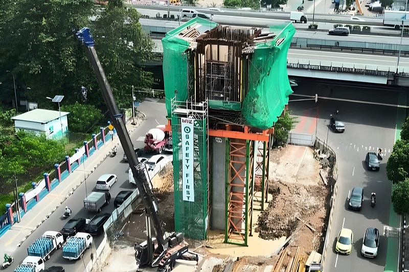 Pile cap atau plat beton yang juga menggunakan produk SIG, yang berfungsi menghubungkan fondasi dengan sejumlah tiang pancang sebagai penahan jalur LRT Fase 1B rute Velodrome – Manggarai. SIG Pasok 19 Ribu Ton Semen untuk Proyek LRT Velodrome–Manggarai