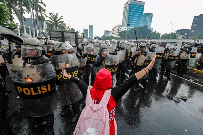 Manteri Hukum dan HAM Yusril Ihza Mahendra mengatakan pemerintah memastikan setiap langkah penanganan situasi nasional, termasuk demonstrasi, berjalan sesuai dengan koridor hukum dan menjunjung tinggi HAM.(Foto: Istimewa) Pemerintah Pastikan Penanganan Situasi Nasional Sesuai Koridor Hukum