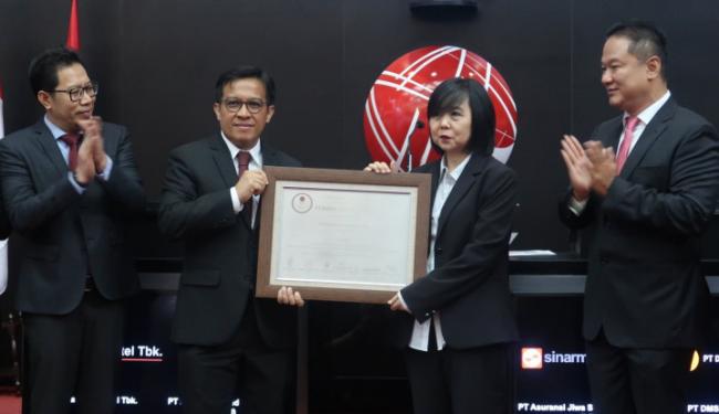 Manajemen FUJI ketika mencatatkan sahamnya di BEI. Saham FUJI Diborong Lagi Investor Tajir Asal Klaten Rp5M, Ada Apa?