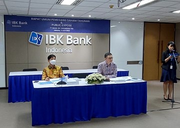 Manajemen Bank IBK Indonesia (AGRS) ketika paparan publik. Andreas Mikhael Resmi Jadi Direktur Bank IBK (AGRS)