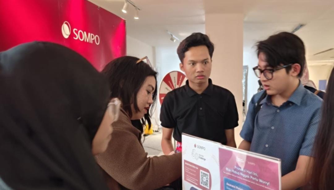 Suasana booth Sompo Insurance di event Lestari Cipta 2.0 yang berlangsung di Jakarta, Minggu (14/9). Sompo Insurance Gelar Talkshow Literasi Keuangan & Kesehatan
