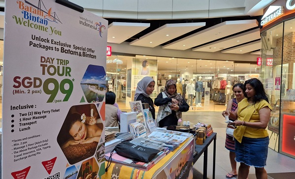 Kementerian Pariwisata memperkuat promosi dan memperluas pasar wisata Indonesia, khususnya untuk destinasi Kepulauan Riau dengan menggelar Batam Bintan Welcome You (BBWY) II di Sengkang Grand Mall, Singapura, Senin (1/9/2025). 50 Persen Wisman Singapura Masuk Indonesia Lewat Jalur Laut