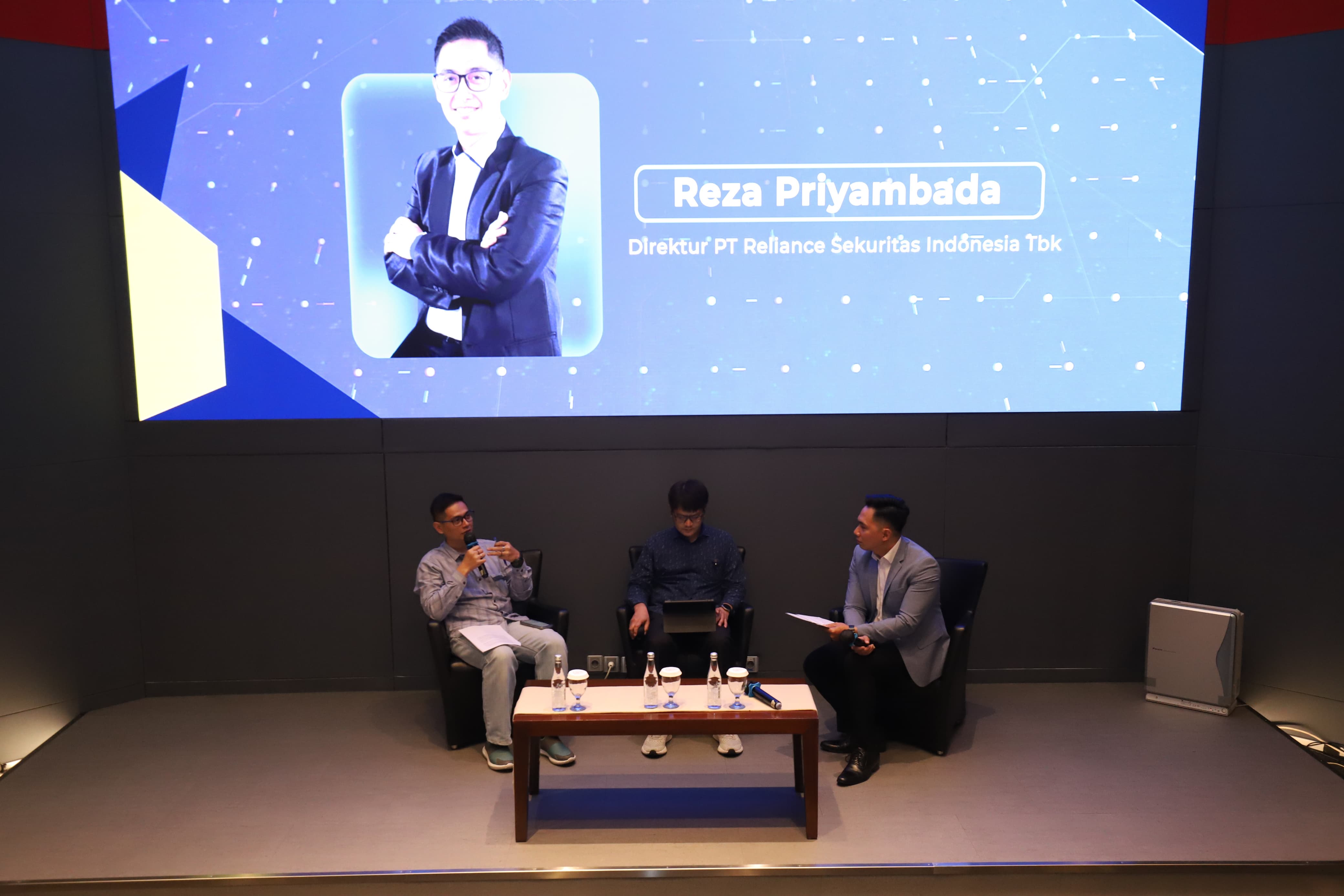 Potret agenda kegiatan bertajuk IDX Channel LinkUP Market Movers di Bursa Efek Indonesia (BEI) yang dihelat pada Kamis (18/9/2025) lalu. PiIar Infrastruktur Industri: Motor Hilirisasi Pasar Modal RI di ASEAN
