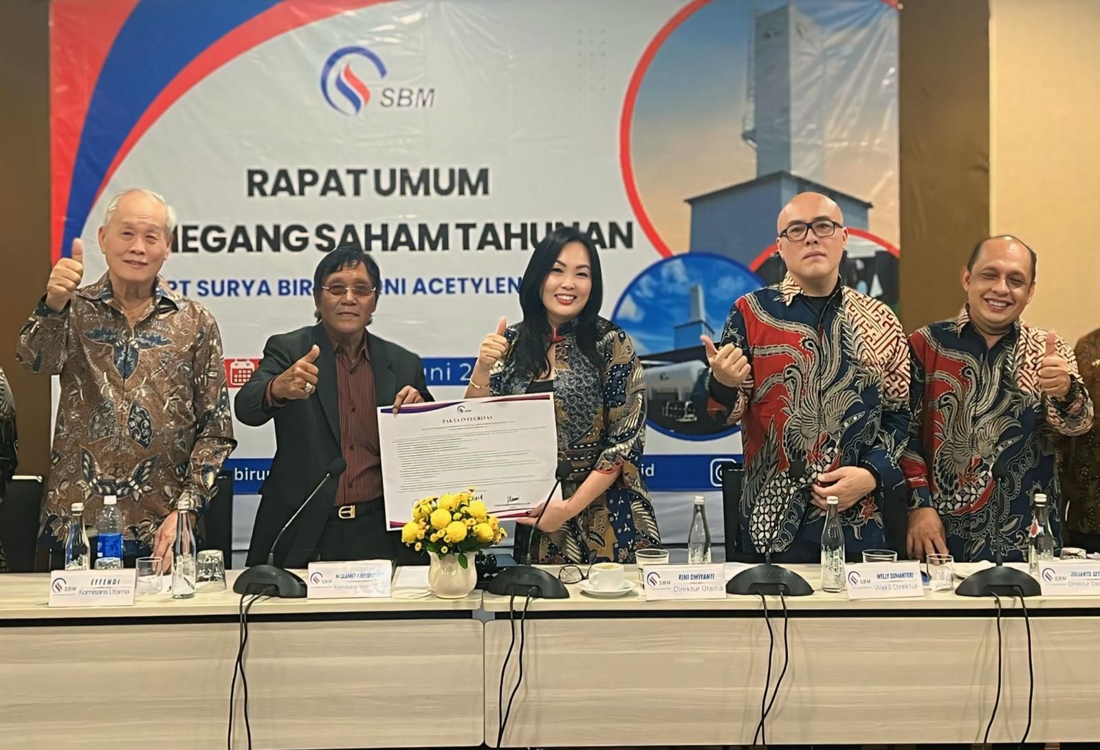 Pengurus SBMA usai pelaksanaan Rapat umum pemegang saham tahunan perseroan. FOTO - ISTIMEWA Rombak Direksi, SBMA Tambah Lini Bisnis Baru