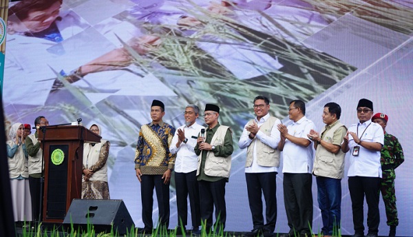 Wakil Menteri Pertanian (Wamentan), Sudaryono, saat menghadiri Jambore Nasional Jamaah Tani Muhammadiyah ke-I di Kabupaten Kebumen, Jawa Tengah, Sabtu (20/9/2025).(Foto: Kementan) Geluti Pertanian, Wamentan Yakin Muhammadiyah Sesukses di Pendidikan