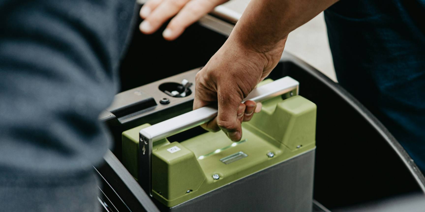 Produk baterai listrik untuk ekosistem kendaraan listrik (EV) garapan PT Green Power Group Tbk. (LABA) Baru 5 Bulan, Komisaris LABA Mundur, Ada Alasan?