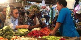 Hidupkan Ekonomi Warga, Mendag Rumuskan Aturan Wajibkan Minimarket Pasok Warung