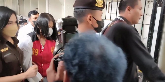 Di Persidangan, Putri Candrawathi Pastikan tidak ada Hubungan Asmara dengan Brigadir J