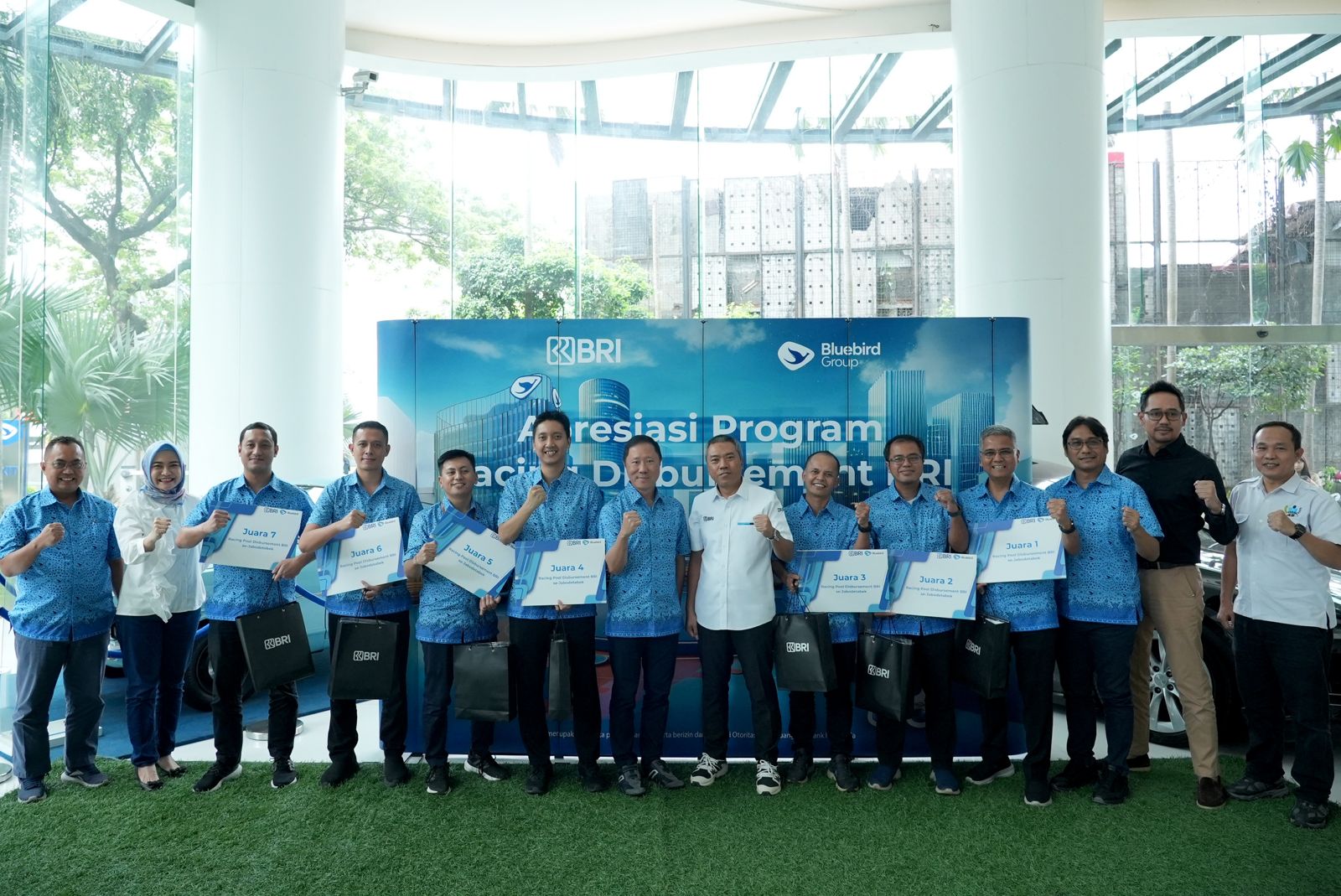 BRI dan Blue Bird Perkuat Kolaborasi, Luncurkan Solusi Keuangan Digital Terbaru