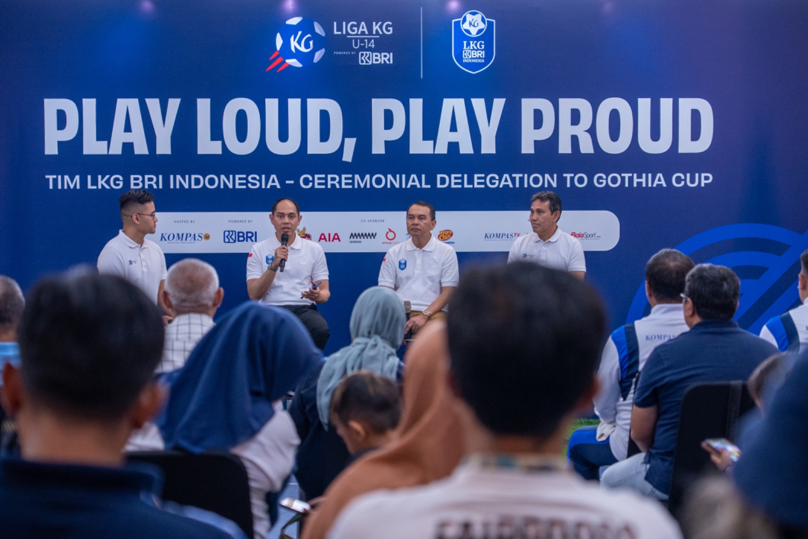 Tim LKG BRI Indonesia yang akan bertanding di ajang sepak bola internasional Gothia Cup 2025 di Gothenburg, Swedia pada 13-20 Juli 2025. Dok. BRI. BRI-Liga Kompas Berangkatkan Tim ke Piala Dunia Remaja di Swedia