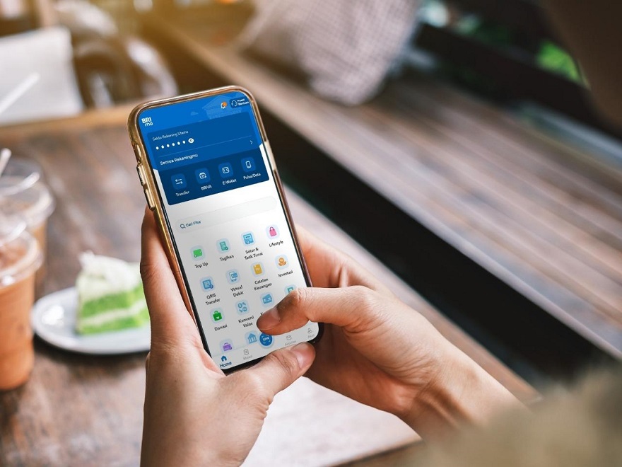 PT Bank Rakyat Indonesia (Persero) Tbk kembali dipercaya sebagai mitra distribusi Sukuk Ritel Seri SR023T3 dan SR023T5, instrumen investasi syariah yang diterbitkan pemerintah untuk masyarakat Indonesia. Sebagai bagian dari Surat Berharga Syariah Negara (SBSN) ritel, SR023T3 dan SR023T5menjadi pilihan investasi aman dan menguntungkan sesuai dengan prinsip syariah. Terlebih, khusus bagi investor tersedia program hadiah langsung berupa cashback hingga Rp17 juta. Makin Cuan! SR023 Kupon 5,95% & Cashback Belasan Juta di BRImo